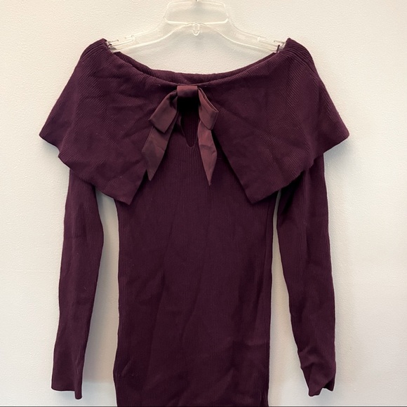 WH/BM Bow Back Sweater - Picture 6 of 7